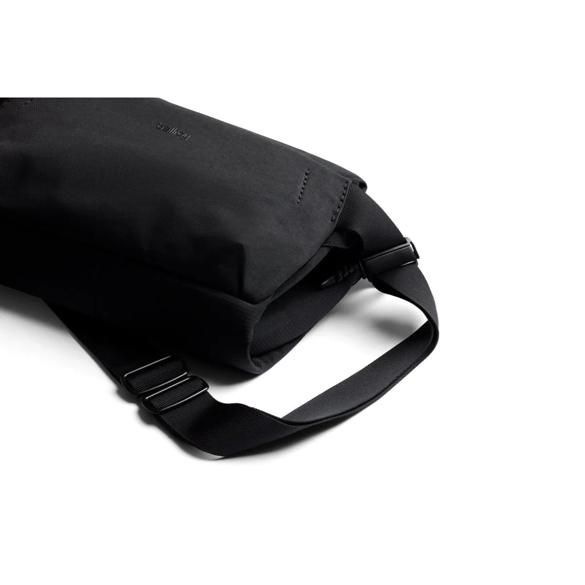 Bellroy Venture Sling 6L in Black