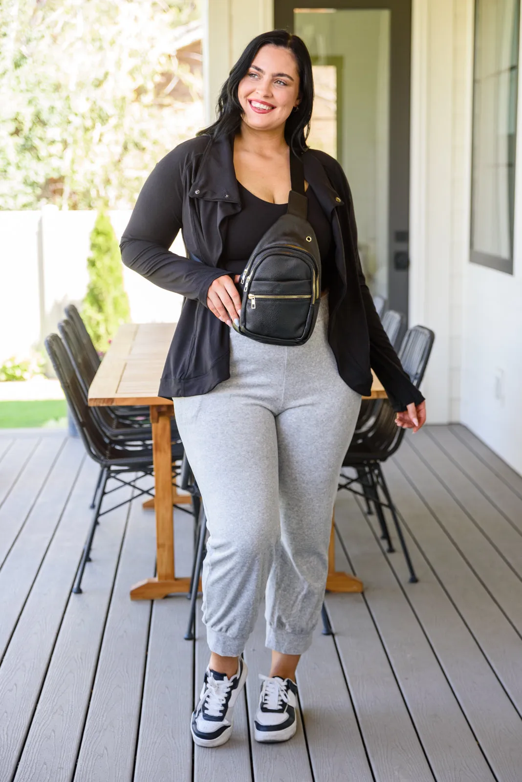 Effortlessly Chic Crossbody Sling Bag In Black